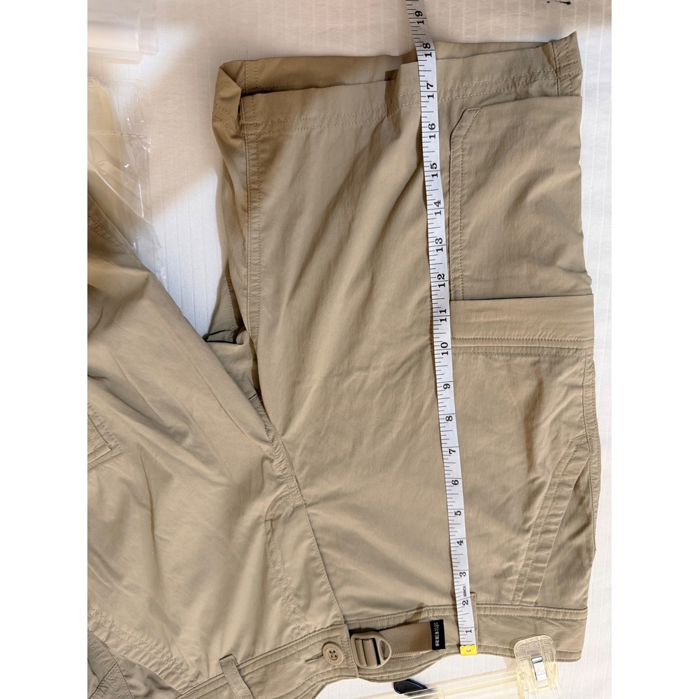 REI Co-op Sahara Cargo Shorts Womens 8 Tan Relaxed Fit Hiking Outdoor Utility - Picture 10 of 12